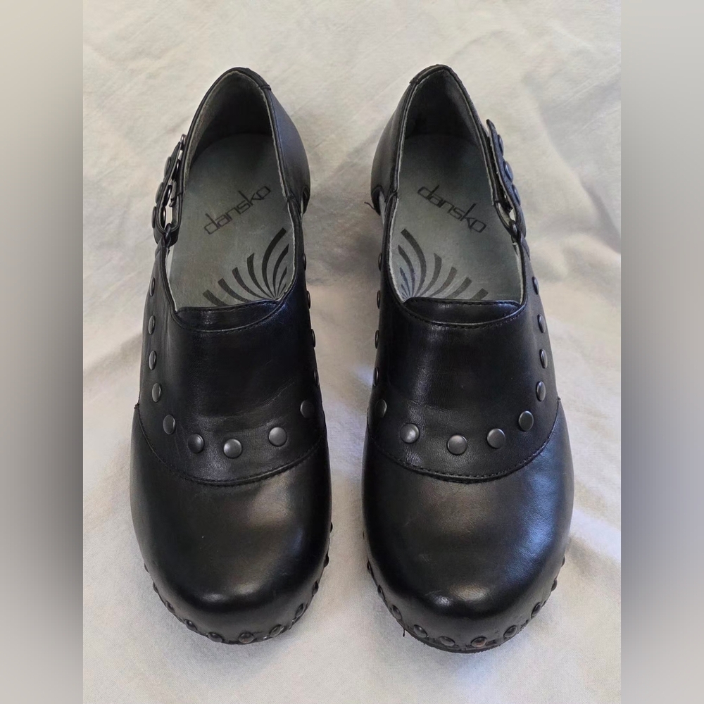 Dansko RYDER Black Leather Studded Clogs Heels Size 39